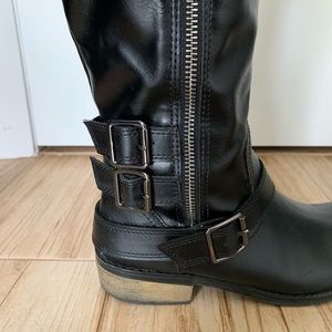 Tall zip-up black boots w criss-cross straps EUC
